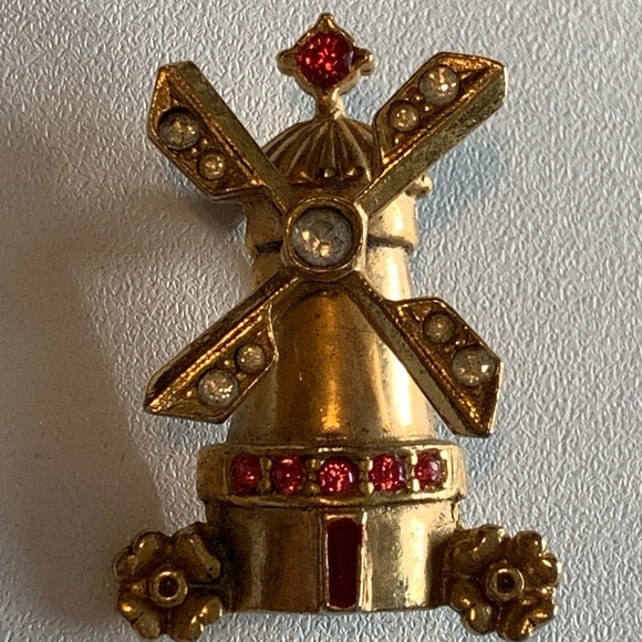 Vintage Windmill Brooch with spinning component. - Picture 3 of 5